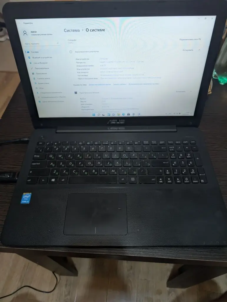 Ноутбук Asus X554L