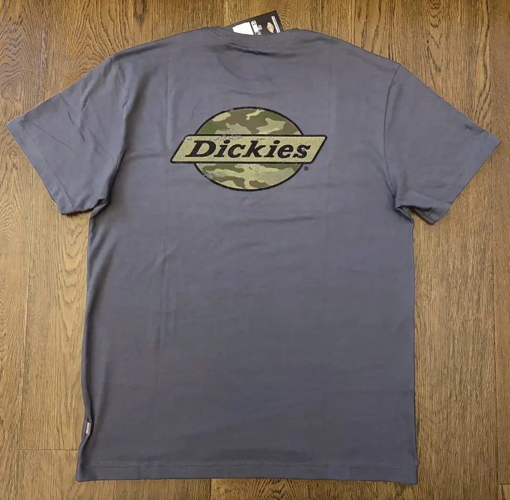 Новая футболка Dickies серого цвета размера L, подойдет на XL (свободный крой), мне не подошла по с…