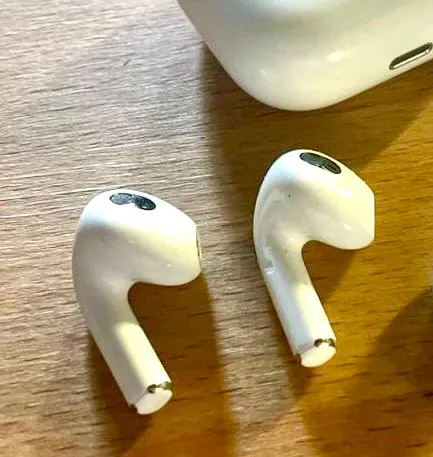 ОригинальныеApple AirPods 3 (Кейс + наушники) 150 лари