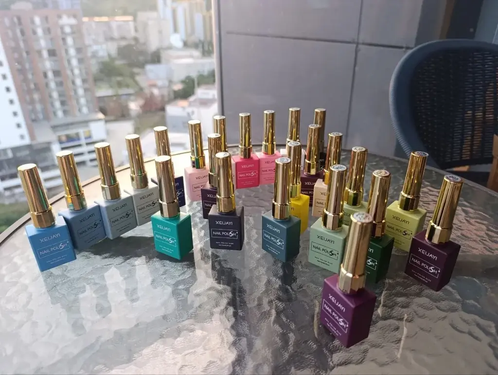 Продам набор гель лаков 40 штук