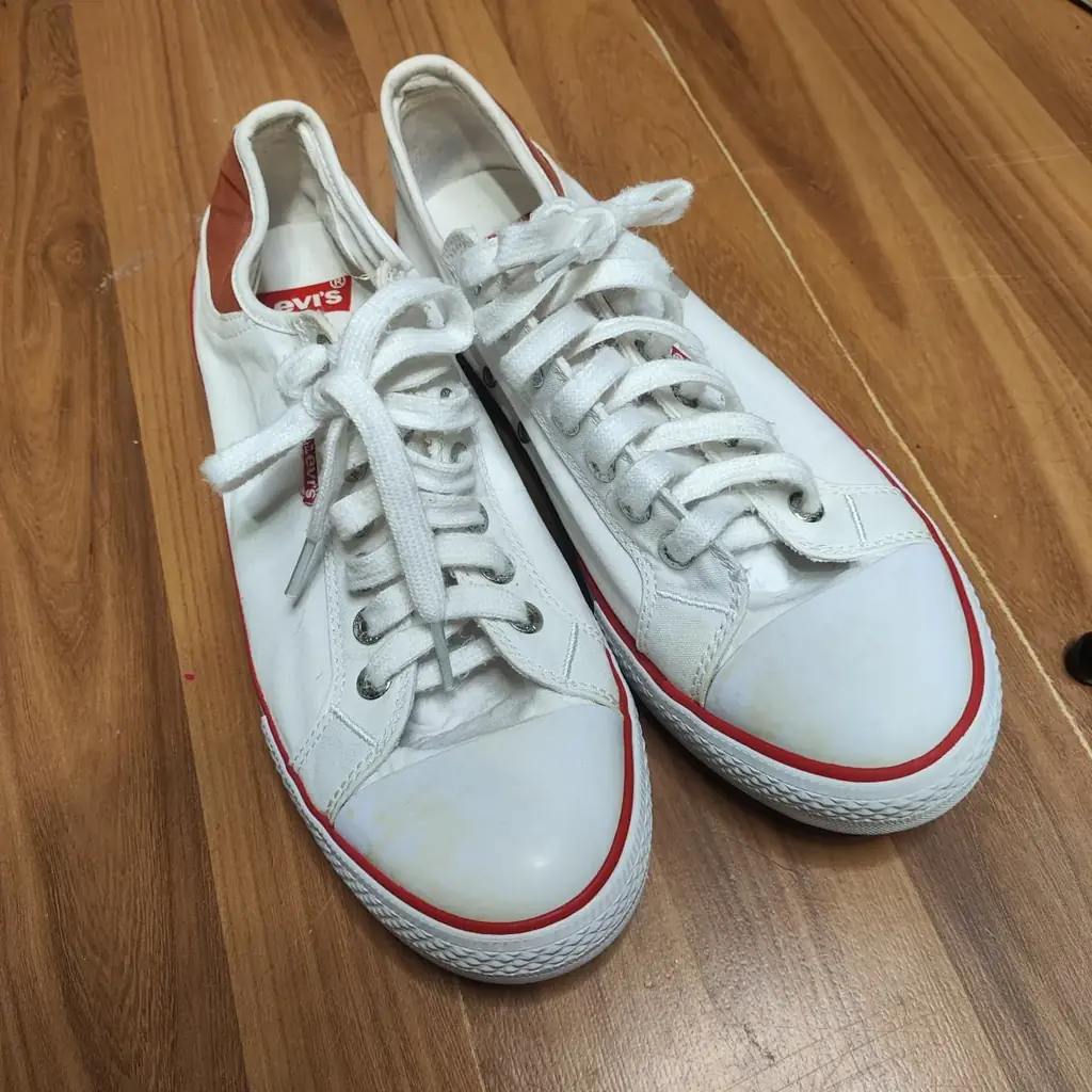 Продам кеды Levi's Canvas Low-Top (Оригинал)