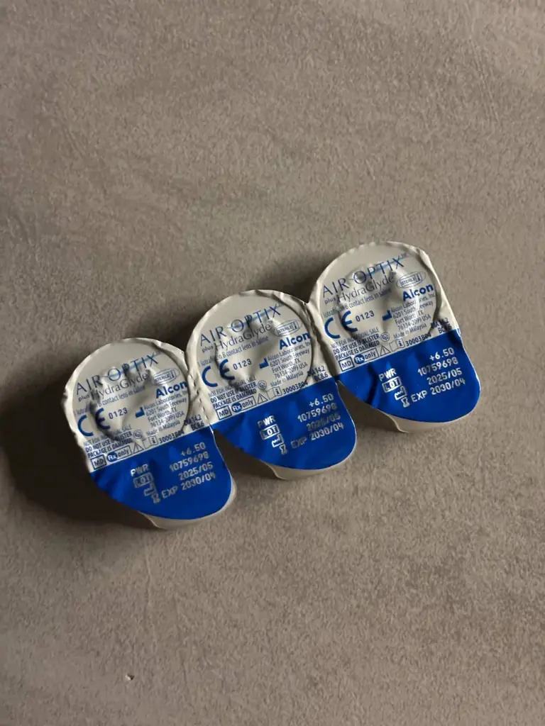 Продам контактные линзы ALCON Air Optix HydraGlyde +6.50 Monthly