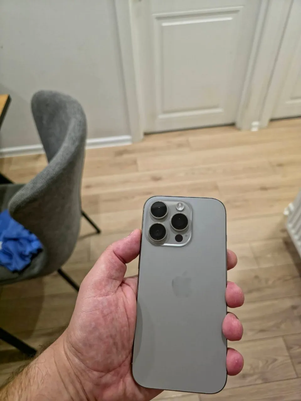 Iphone 16 Pro, как новый, полная комплектация, цена: 2000 лари