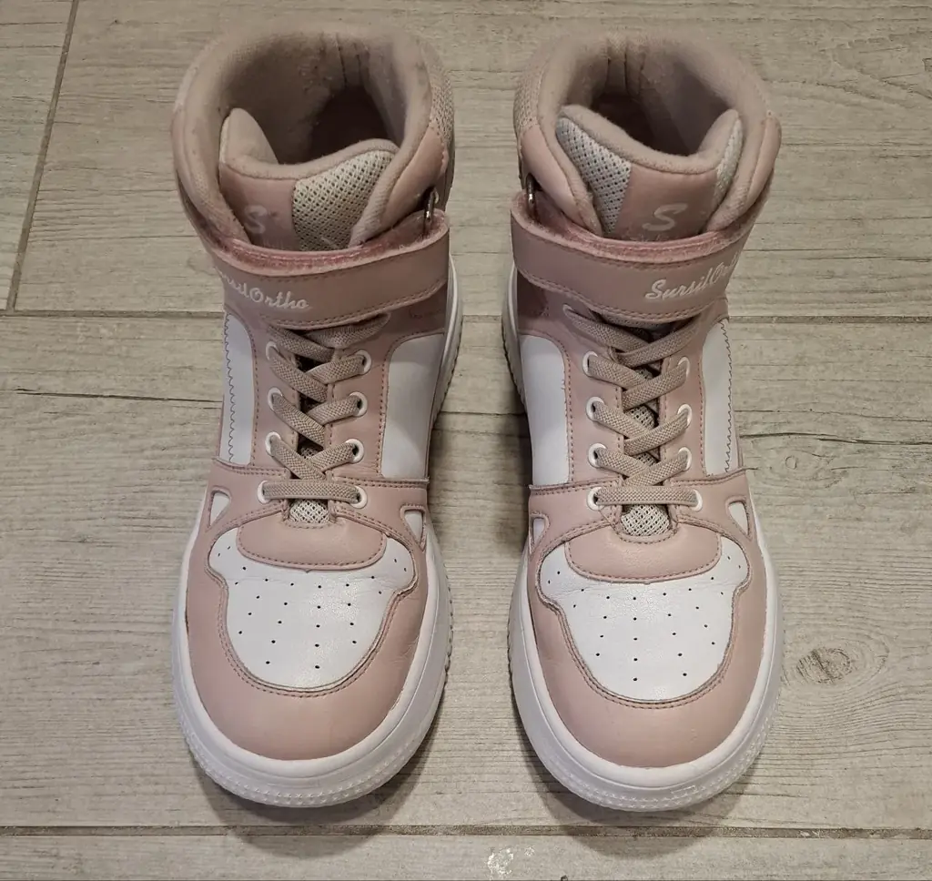 Кеды Хайтоп Hightop/кроссовки,  натуральная кожа.  20 лари