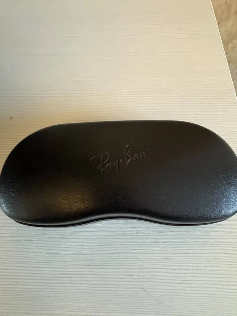 Ray-Ban (модель: RB 5279, оригинал), очки для чтения, линзы −1,25. Линзы можно заменить. Куплены в …