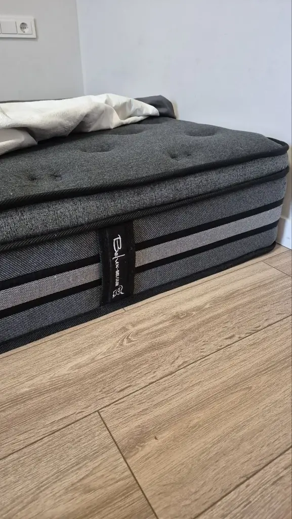 Матрас Belux 140×200, куплен в январе этого года, использовался только с наматрасником, состояние и…