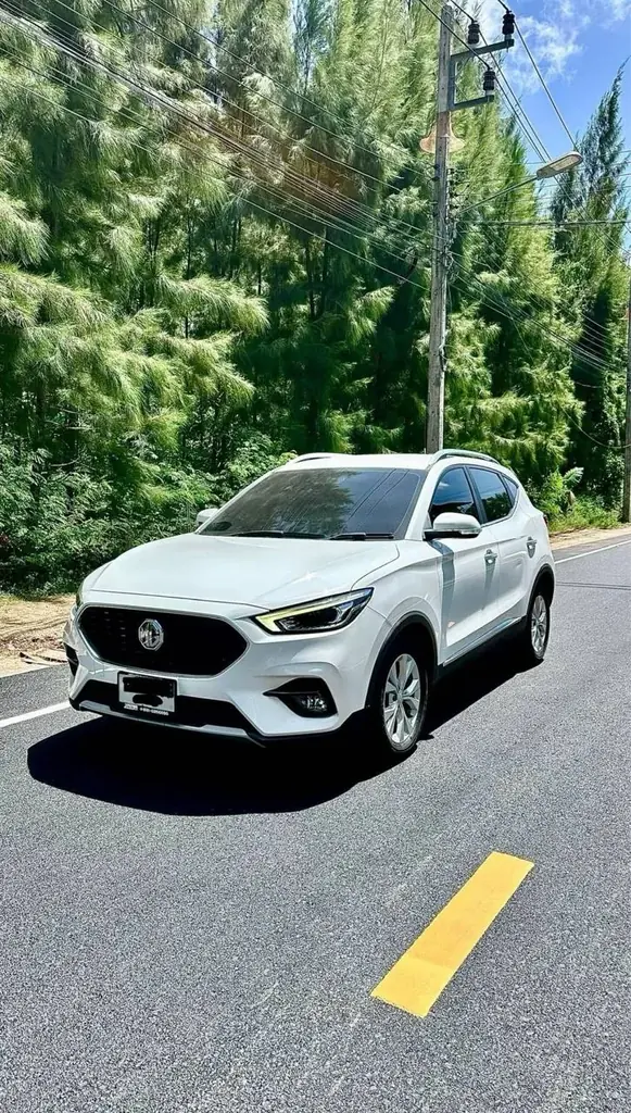 MG ZS D+ 2021 — в отличном состоянии
