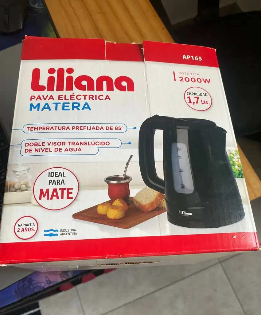 Электрочайник Liliana Pava Eléctrica Matera AP165 (1.7 л)