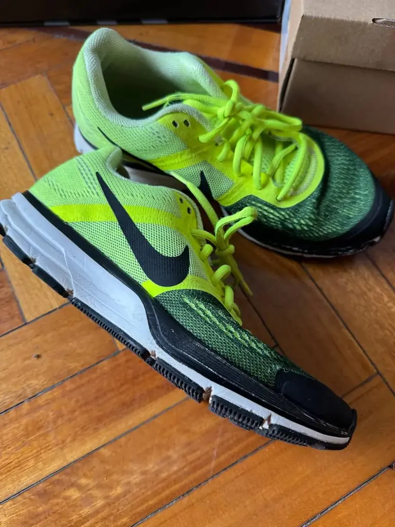 Кроссовки Nike