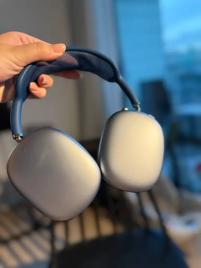 🎧 AirPods Max (голубые) — звук, в котором тонут 🌊