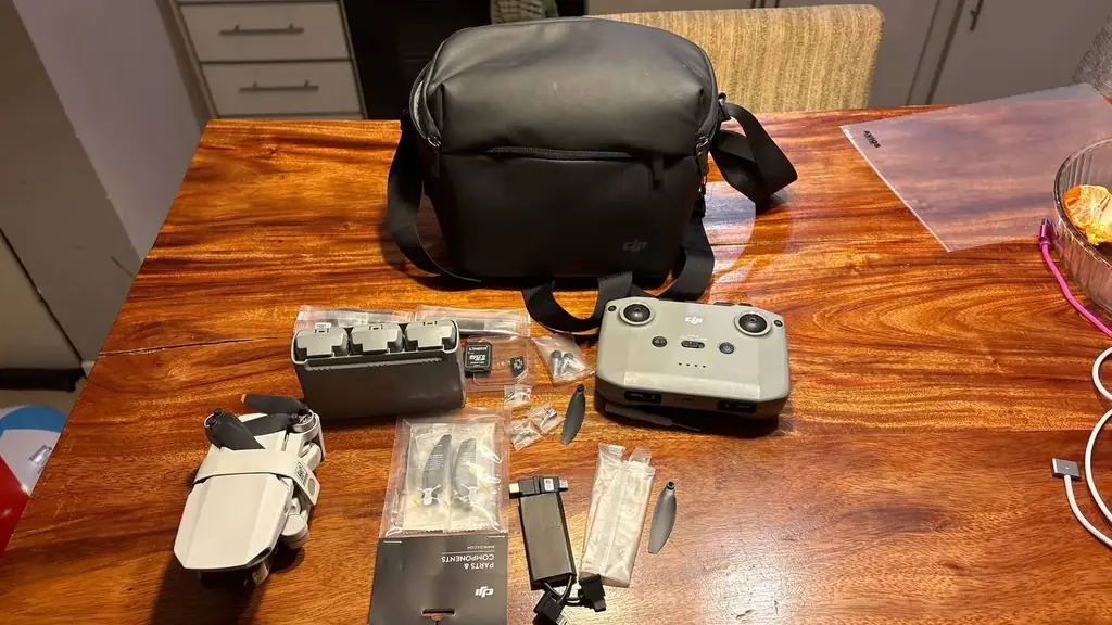 DJI Mini 2 Fly More Combo — продам