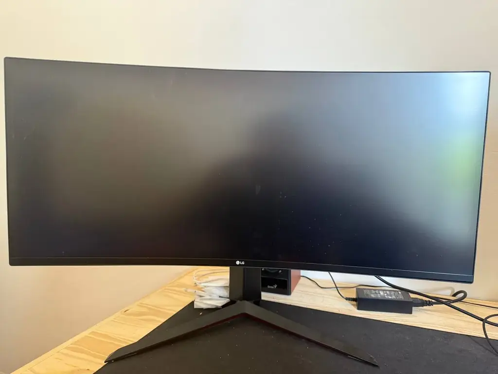 монитор LG 34" QHD Ultrawide с изогнутым экраном, 160 Гц, 1 мс, 34GP63A