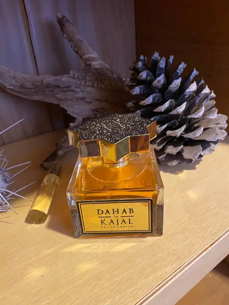 Продам (считай, что отдам задаром) духи Dahab Kajal 100 мл, в подарок Kajal almaz 10 мл за  5 тыс р…