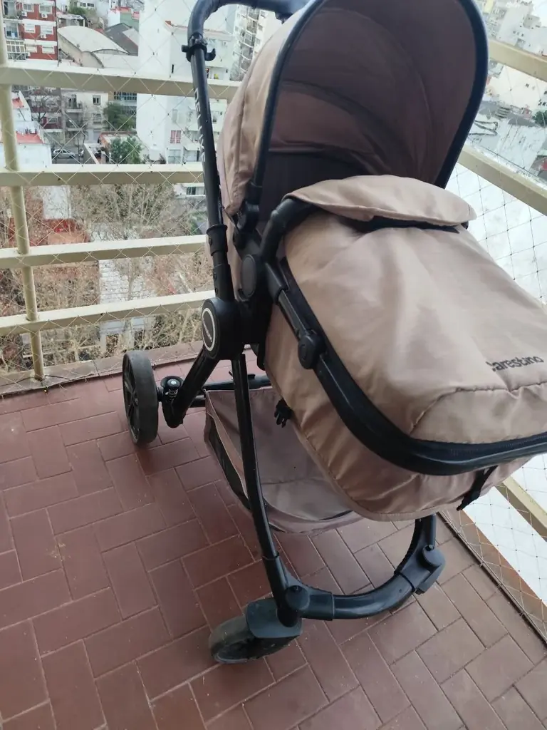 Коляска Carestino Deluxe V1