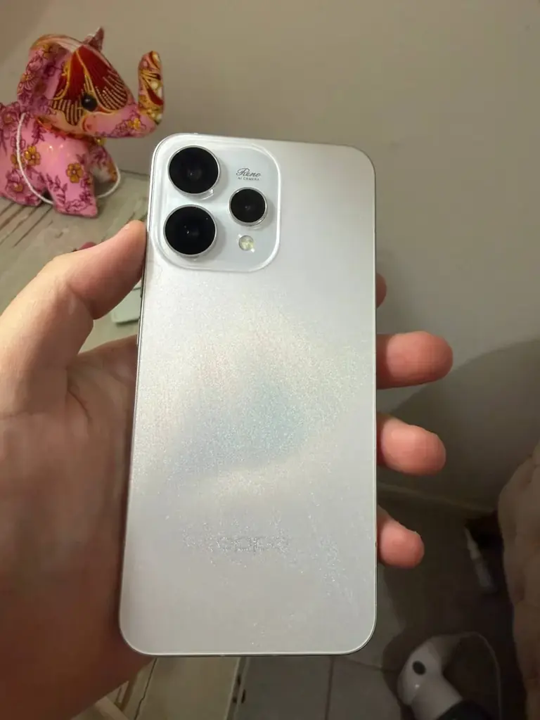 Продам OPPO Reno 15 5G (256 GB) — Отличное состояние, в эксплуатации 3 месяца, с первого дня исполь…