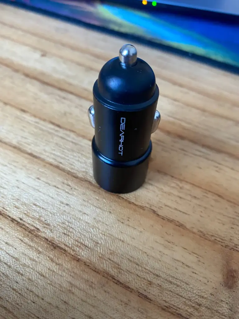 Автомобильная зарядка в прикуриватель, 1xUSB порт.