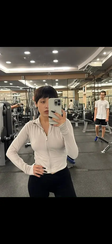 спортивный рашгард идеальное состояние 20$