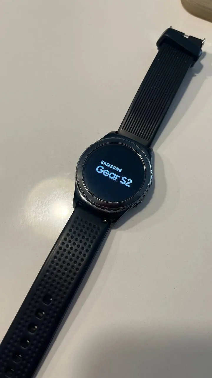 ⌚ Samsung Gear S2 Classic Watch
