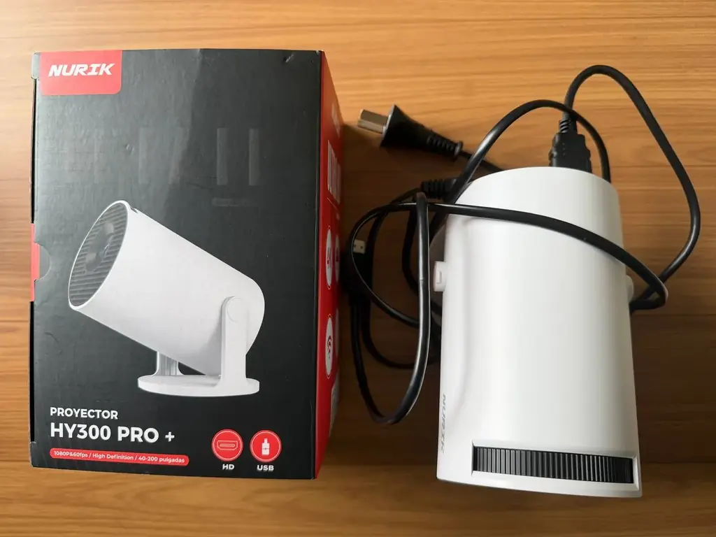 Продам проектор Nurik HY300 PRO+