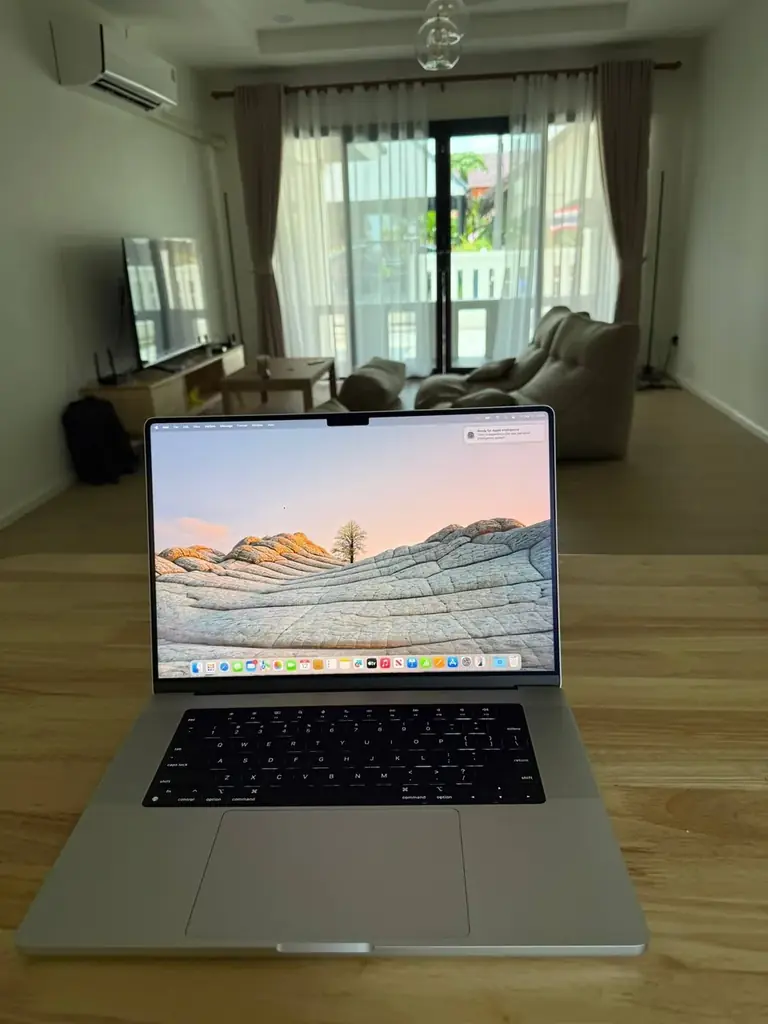 Продам MacBook Pro 16″ M4 Pro, Silver