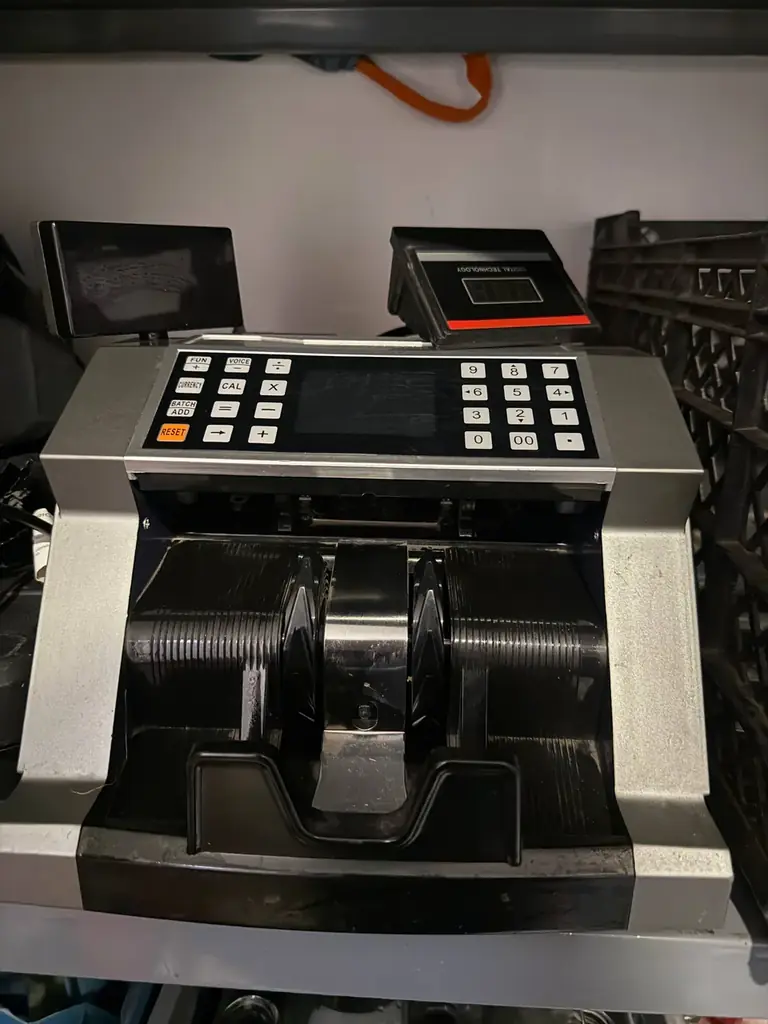 Продаётся счётчик банкнот GADNIC MC-06