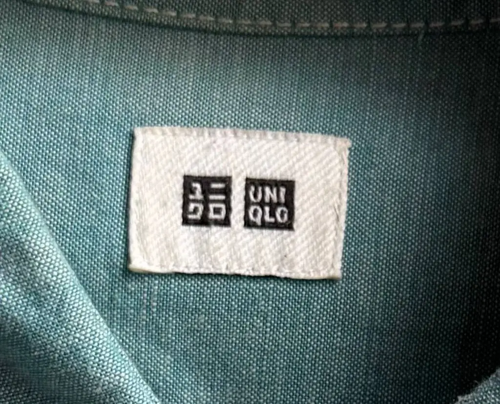 Мужская рубашка uniqlo