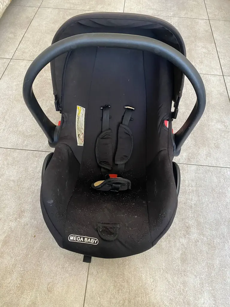 Детское автокресло Mega Baby