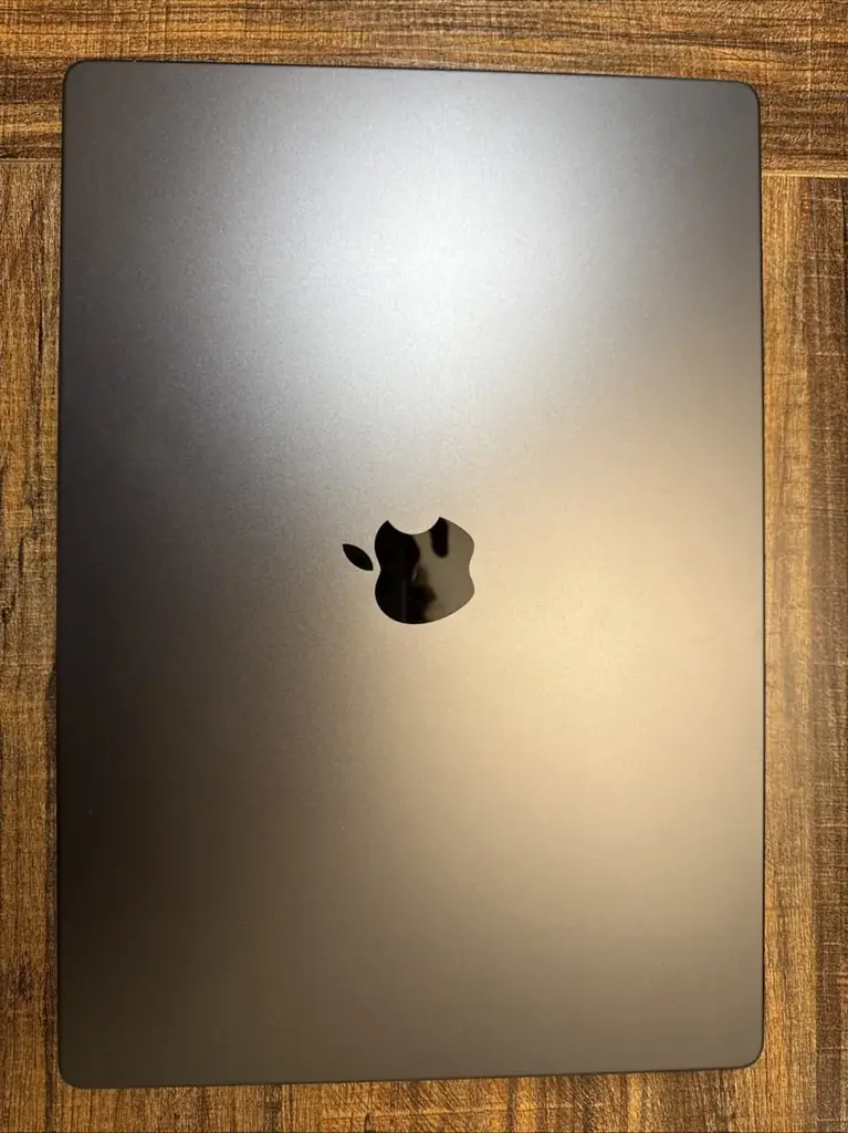 Продам MacBook Pro 16 на M4 Max. Покупала для профессиональных задач, но в итоге такая мощность ока…