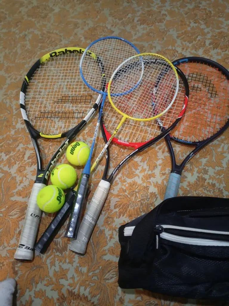 Продаю 3 теннисные ракетки Babolat, Wilson и HEAD