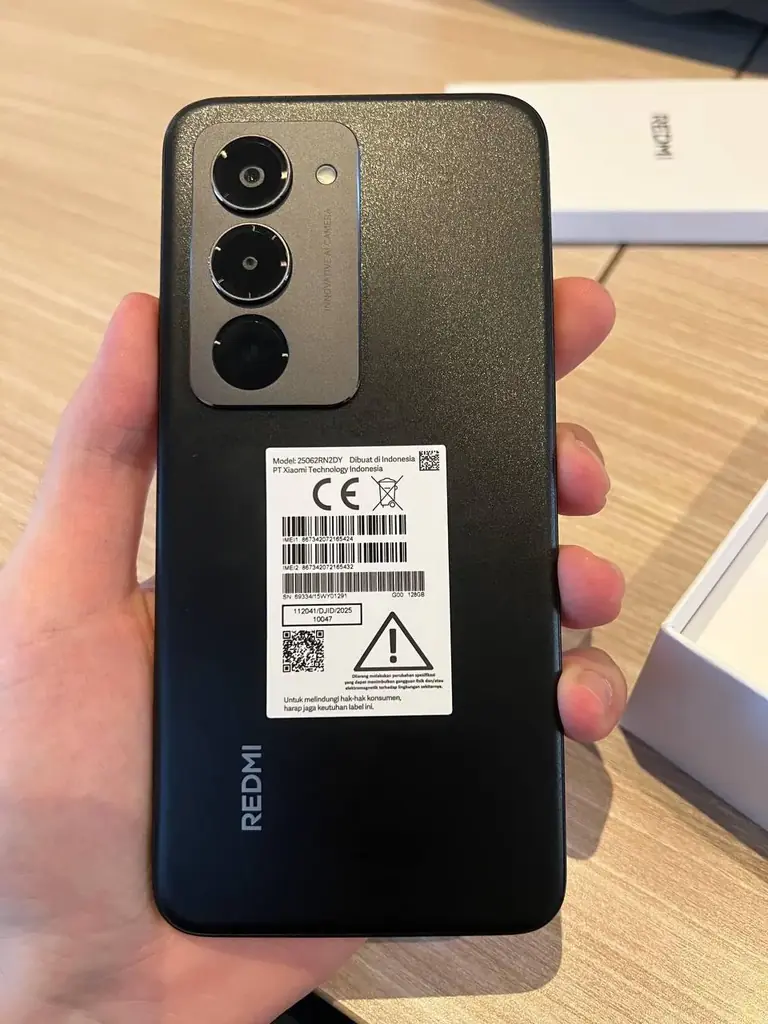 Продам телефон Xiaomi RedMi 15, купил неделю назад за 2.6 млн, почти не использовался. Чангу