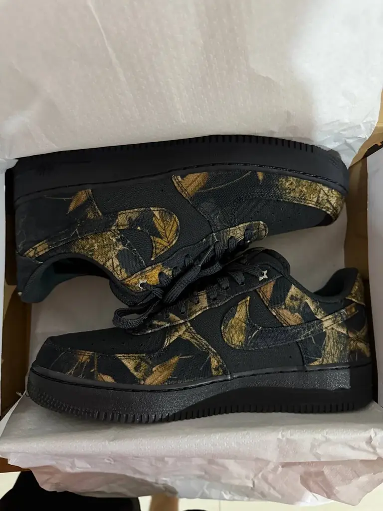 Продам новые Nike air force 1 black real tree. Кроссовки не носились примерялись один раз. Брал для…