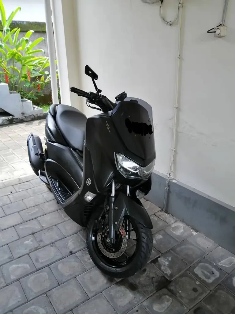 Продам Yamaha NMax 2022 года, полностью обслужен на Ямахе.