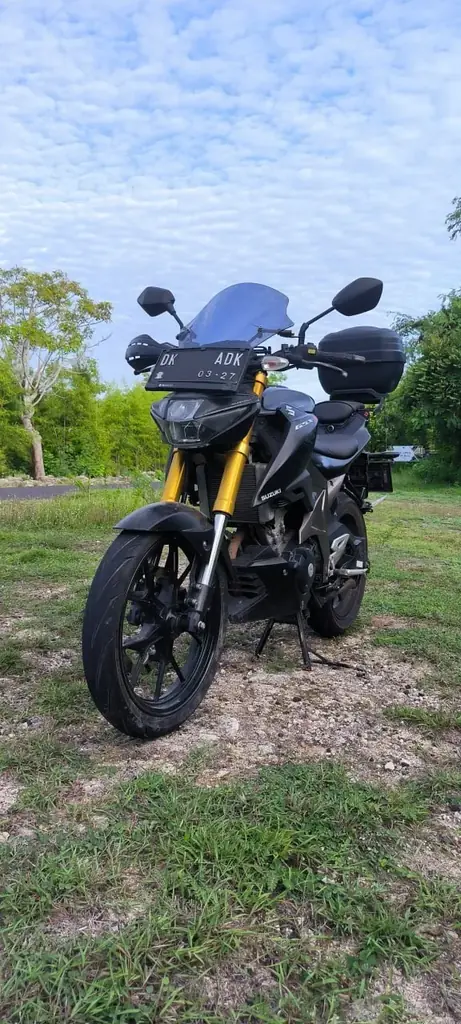 Продаю Suzuki GSX-S, в связи со сменой класса