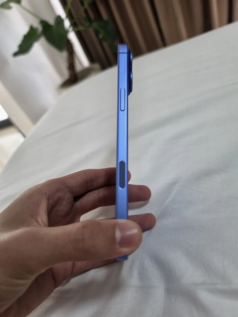 Продам iPhone 16 Plus 128 GB Blue