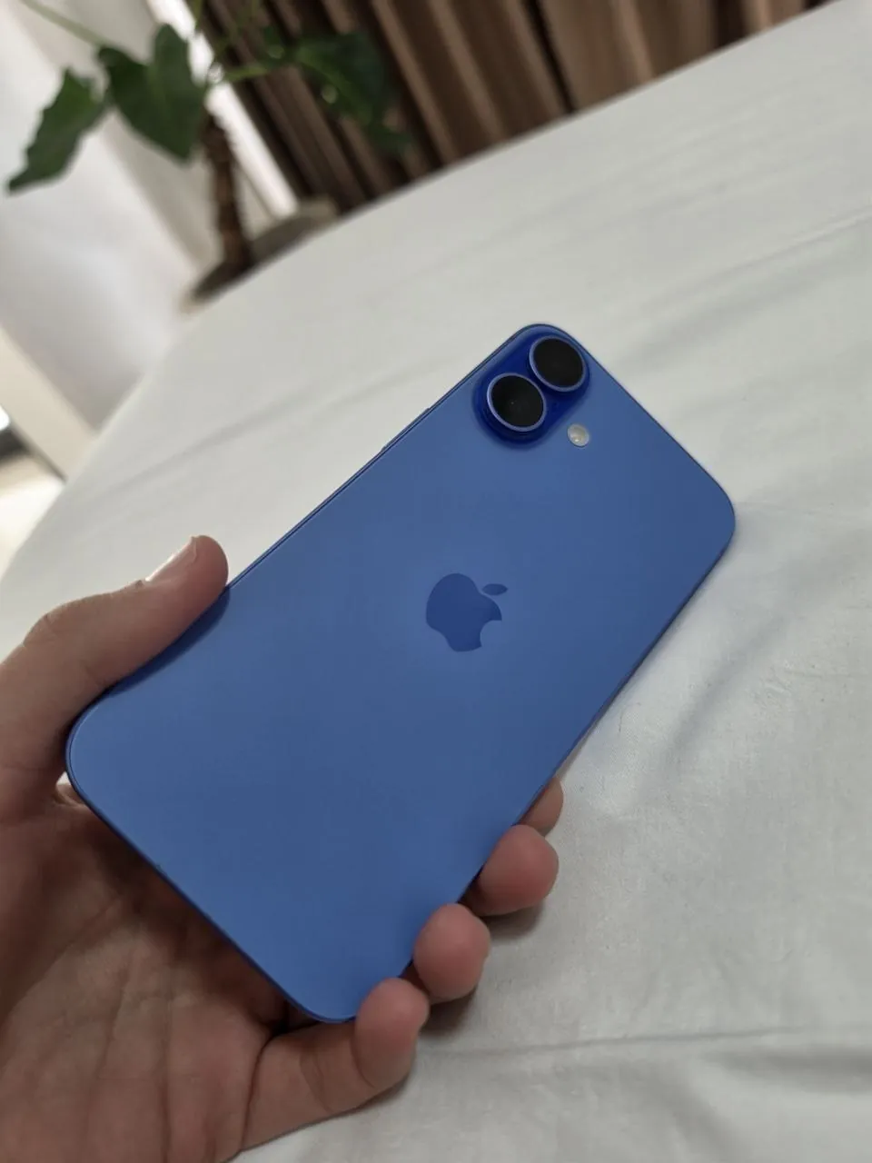 Продам iPhone 16 Plus 128 GB Blue
