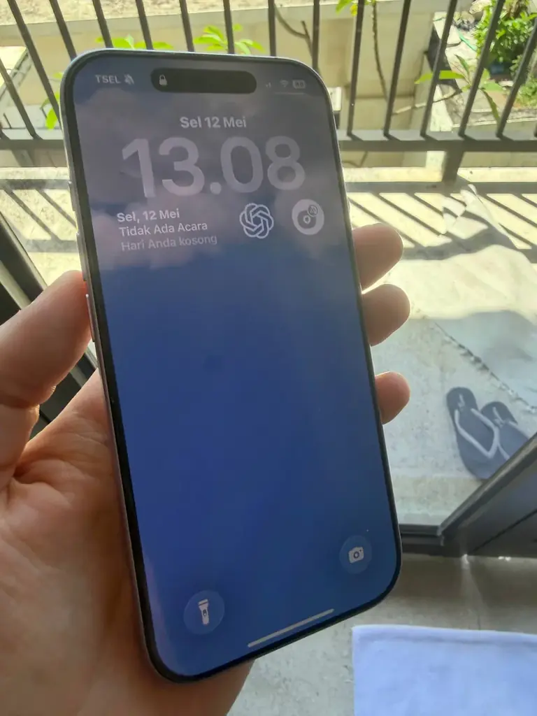 Продаю iPhone 17 256GB — идеал! 🔥