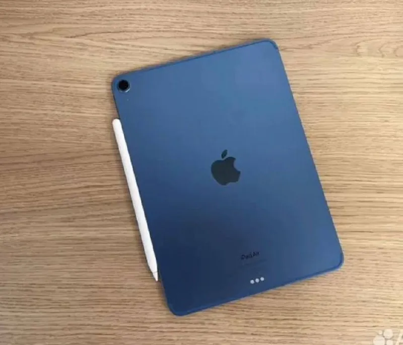 Продаю Apple iPad A16 128 ГБ вместе с Apple Pencil USB-C.