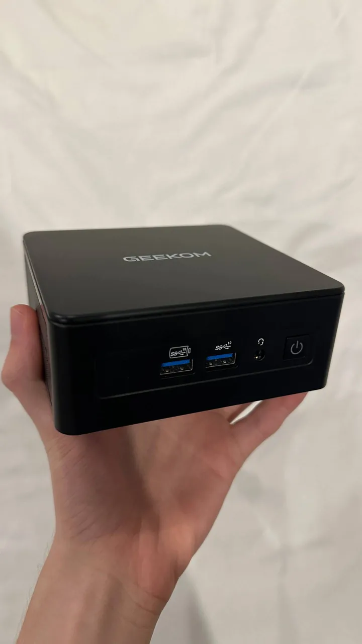 Продам МиниПК Geekom IT-15 в новом состоянии.