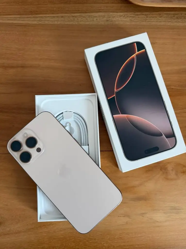 🥇 iPhone 16 Pro Max 256 GB Gold