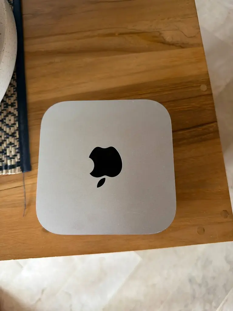 Продаю Mac mini M4 (2024) — 16 ГБ / 512 ГБ