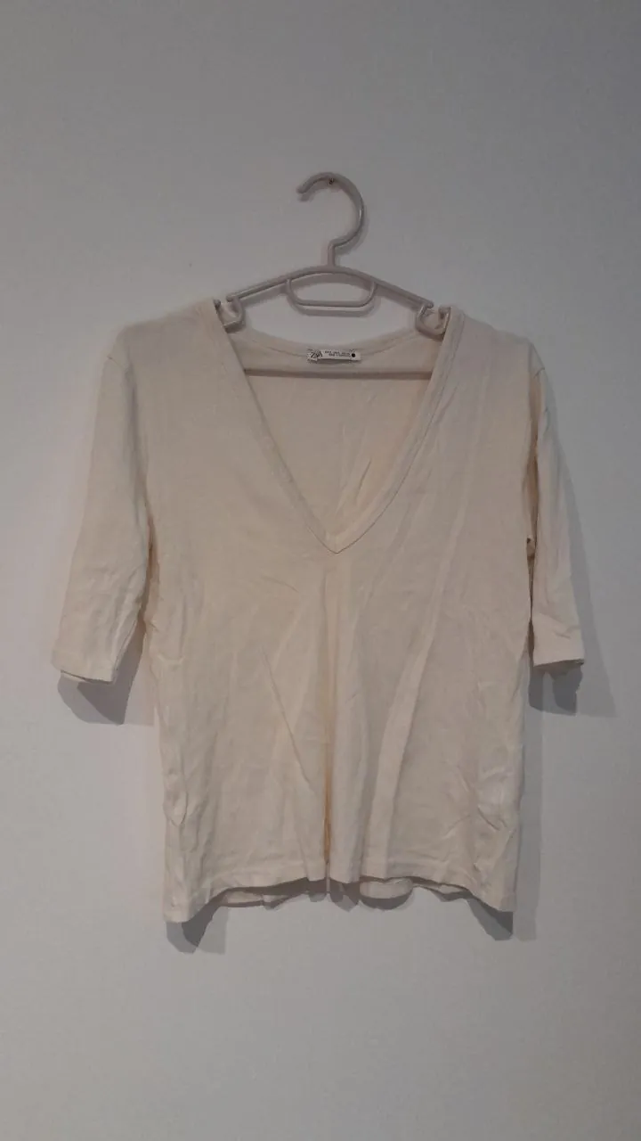 Футболка желтоватого оттенка ZARA, S,коттон 5€, Эшторил