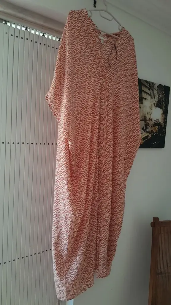 Туника привлекательного цвета, H&M, XS-S, 10€, Эшторил