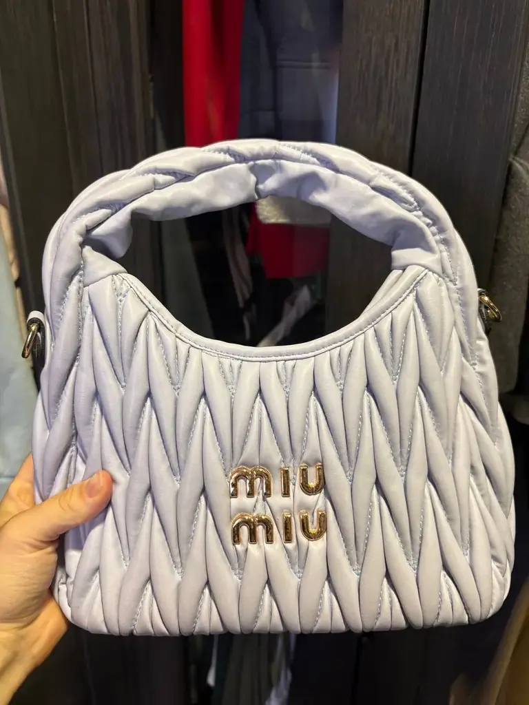 Miu miu новая есть ремешок(хорошая копия)-30€