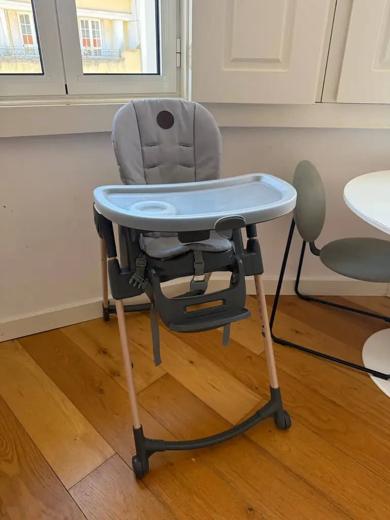 Продаю детский многофункциональный стульчик от Maxi-Cosi 💓очень им довольна , состояние отличное