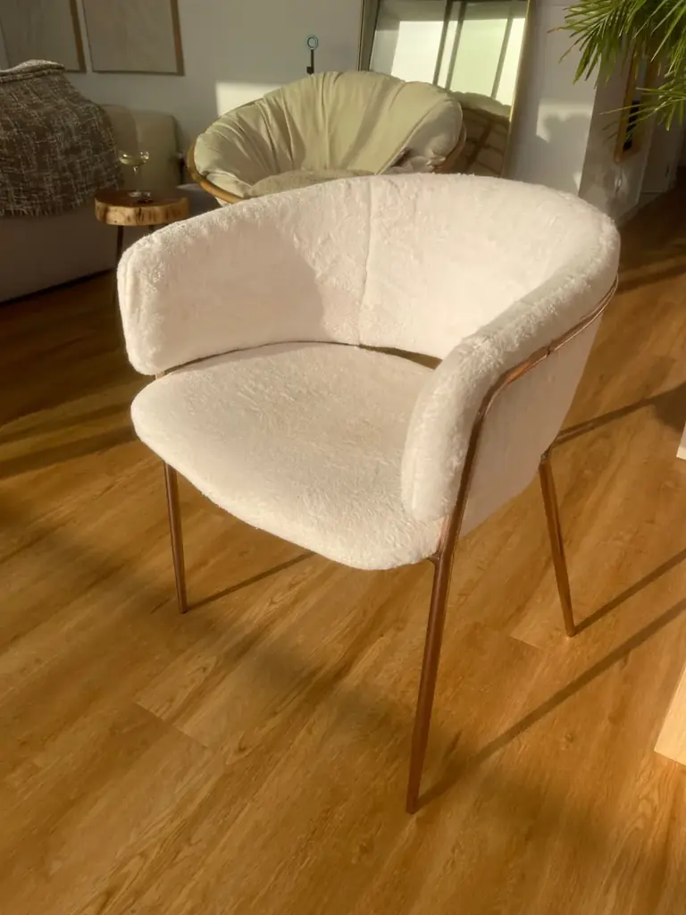 Продаем стул Kave Home