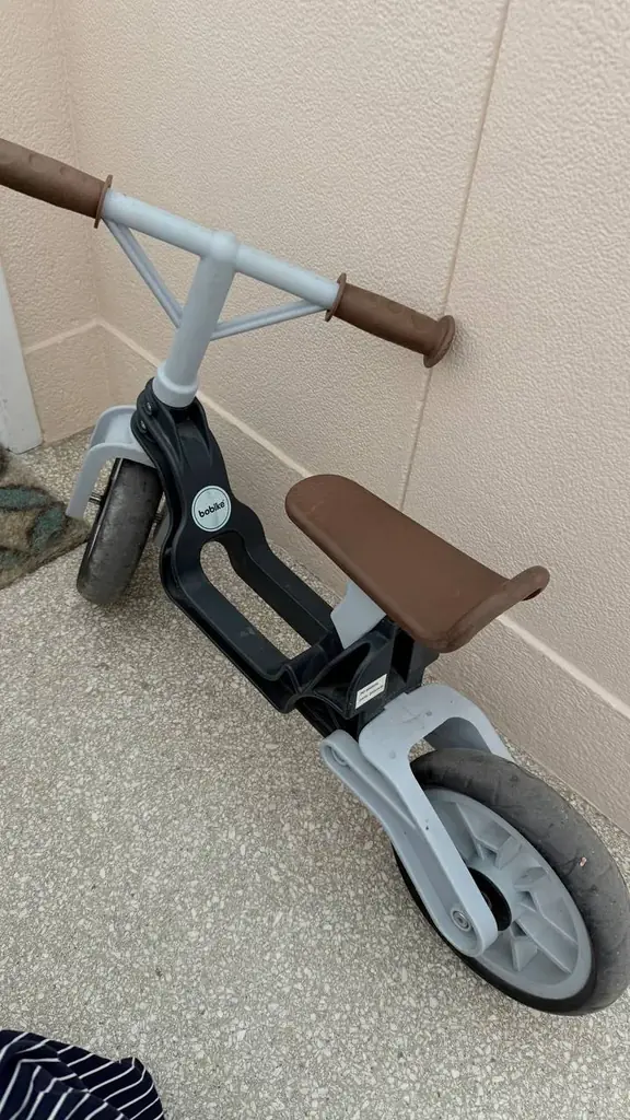 Продаю детский беговел Bobike - 30€, хорошем состоянии.