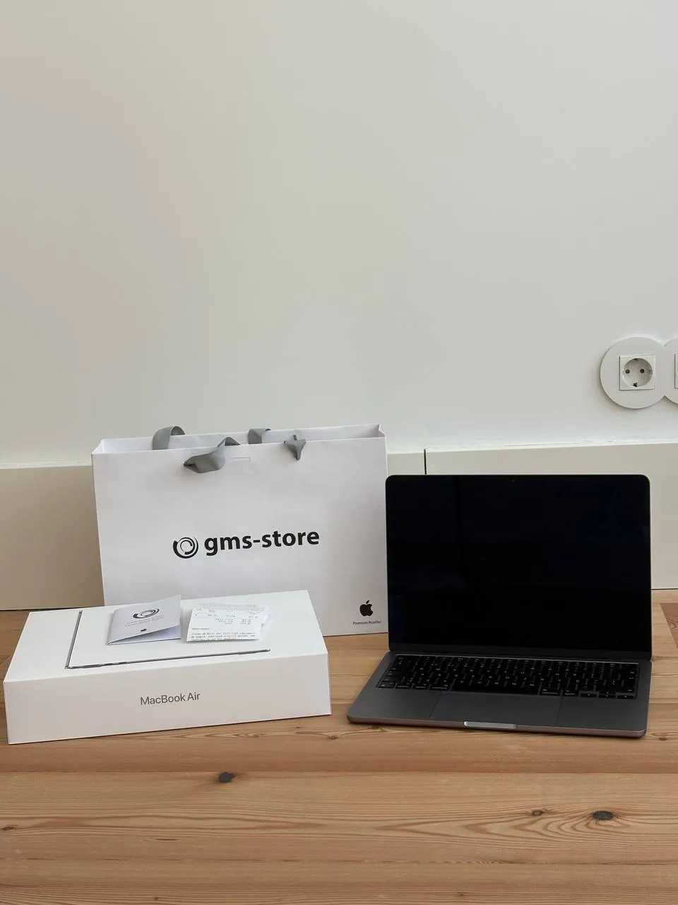 MacBook Air 16 GB ram, 256 gb 2024г.
