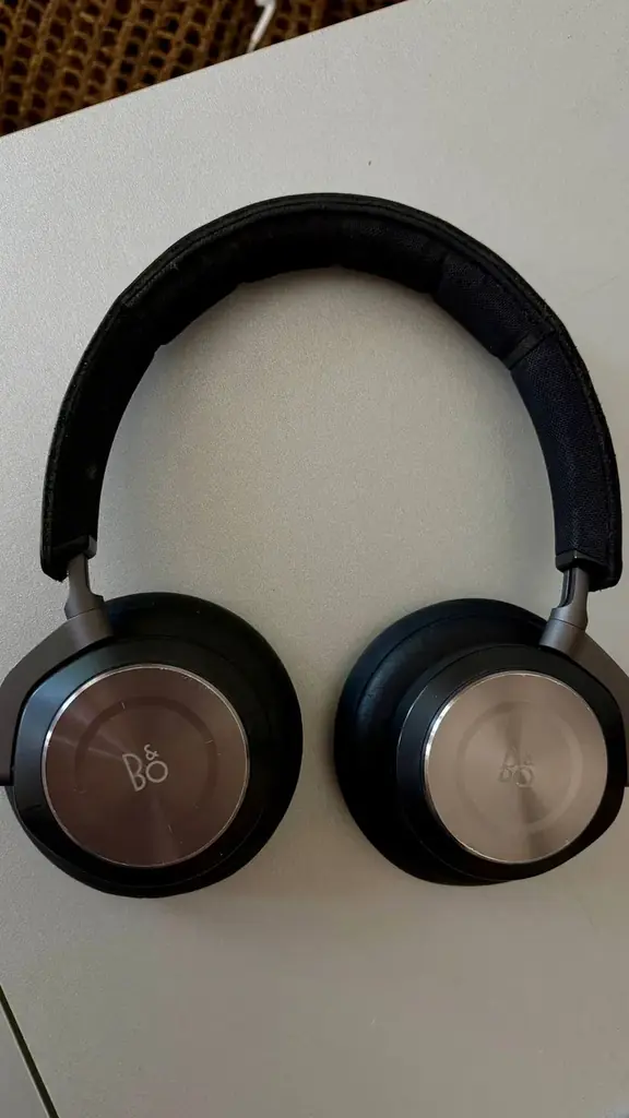 Продам наушники Bang & Olufsen Beoplay H9i.