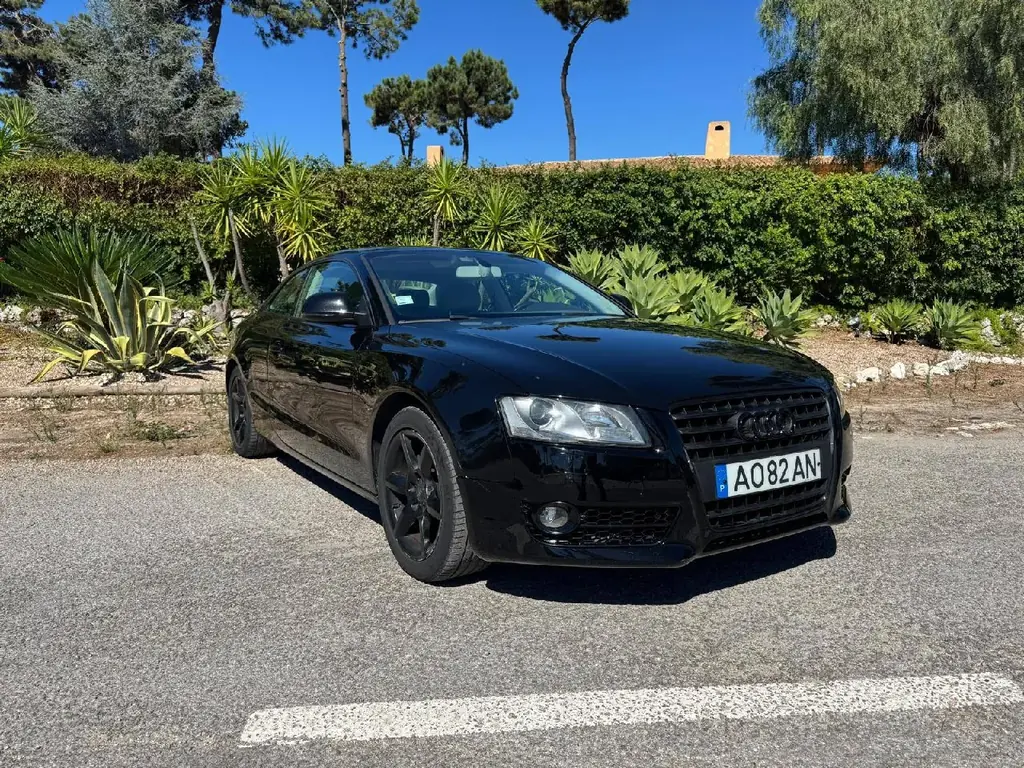 Продаётся Audi A5, купе, 2008 года.
