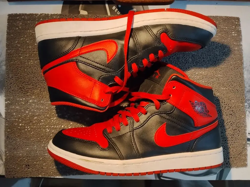 Nike air Jordan. Не подошёл размер. Абсолютно новые, чистые и не использованные, только мерял пару …